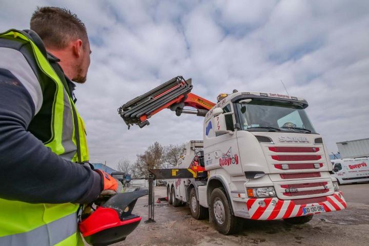 Remorquage rapide de voitures Groslay